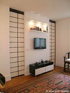 Logement à Paris, Location meublée - Photo 1