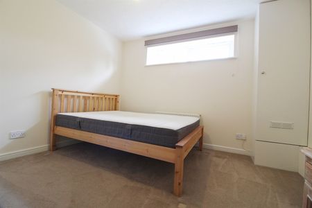 Shelley Court, Reading, RG1 5DG - Photo 5