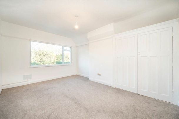 Burlington Road, Isleworth, TW7 - Photo 1