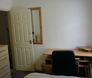 2 Rooms to let near Plymouth Barbican - Photo 4