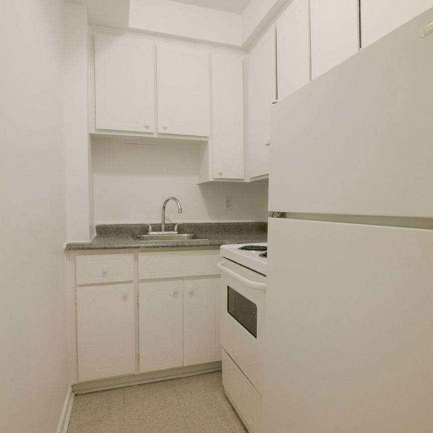 809 Bloomfield Avenue - Photo 1