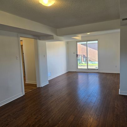 For Lease - 17 Iveagh Drive, Georgina, Ontario - Photo 1