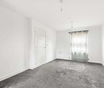 Flanders Close, Town Centre, OX26 - Photo 4