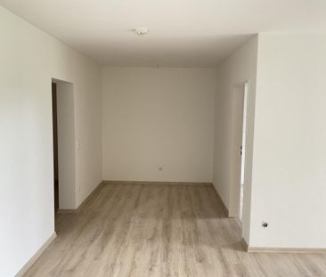 Schöne Wohnung mit Laminatboden und Sonnenterrasse - Foto 1