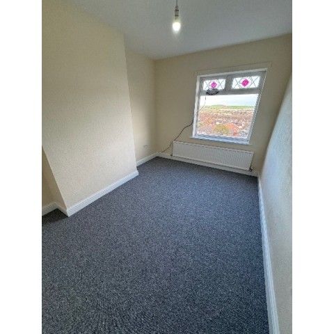 3 bed Semi Detached, - Photo 1