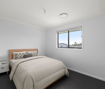 Brand New Impressive Residence - Photo 4