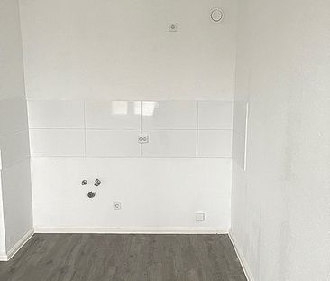 3 Zimmer in der 7 Etage renoviert , mit Aufzug - Photo 6