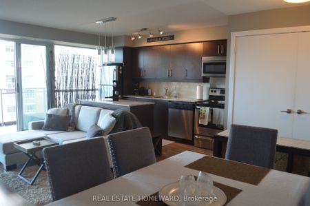 Vibe at Liberty Village Lofts #805 - Photo 4