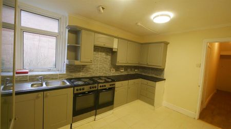 2 bedroom house share to rent - Photo 5