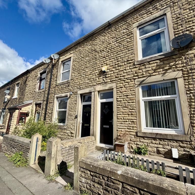 3 bedroom terraced house to rent - Photo 1