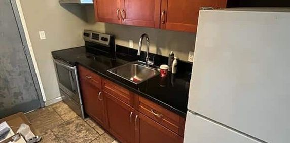 616 Victoria St, Unit 1, Kingston, ON - Photo 2
