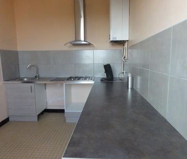 Location Appartement 3 pièces 73m² LE CREUSOT 71200 - Photo 1