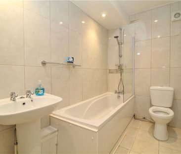 Epsom Road, Croydon, CR0 4NB - Photo 2