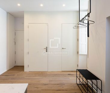 Excellent 2 Bedroom apartment for rent in El Born, Barcelona - Photo 6