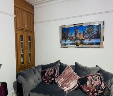 Room in a Shared House, St Agnes Road, M13 - Photo 3