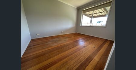 Surrounded by amenities - Photo 4