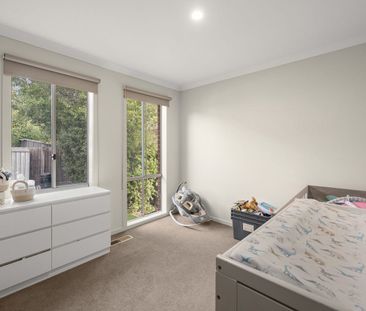 Modern, Low-Maintenance Living in a Prime Langwarrin Location - Photo 3