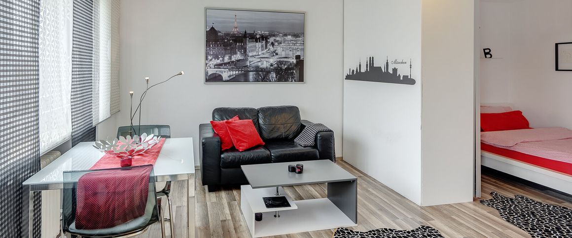 1-room apartment, near U-Bahn Fürstenried West - Photo 1