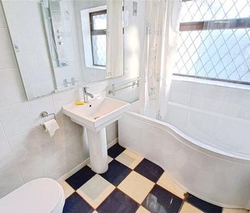 2 bedroom bungalow to rent - Photo 6