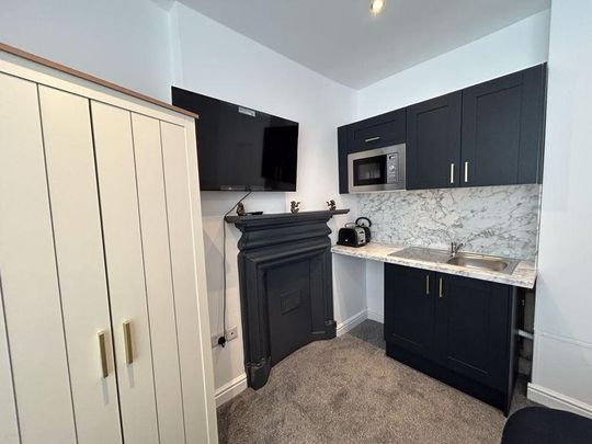 Studio to rent - Photo 1