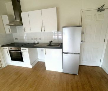 Market Street - Photo 2