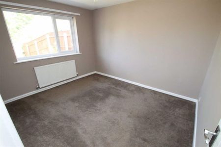 Mercer Way, Saltney - Photo 2