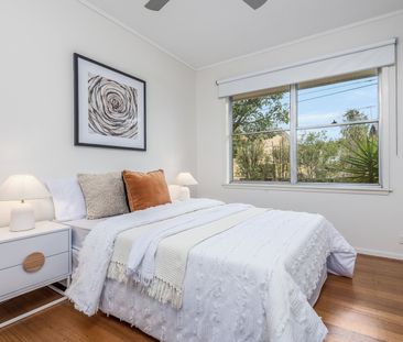 Stylish Living, Outstanding Entertaining - Photo 5