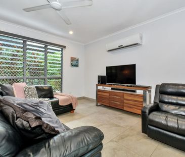 GREAT LOCATION, LUXURIOUS RENOVATION - Photo 6