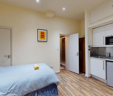 Studio to rent - Photo 6