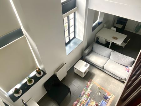 Location Appartement 4 pièces 82m² LILLE 59000 - Photo 4