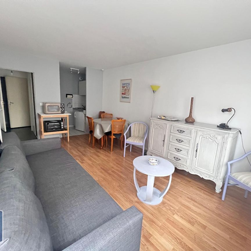 Location Appartement 2 pièces 38m² LILLE 59000 - Photo 1