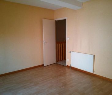 Location Appartement 2 pièces 45m² LESCURE D ALBIGEOIS 81380 - Photo 6