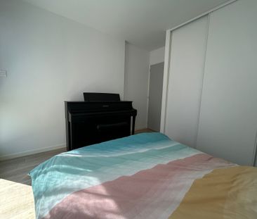 Location Appartement 3 pièces 52m² ROANNE 42300 - Photo 4