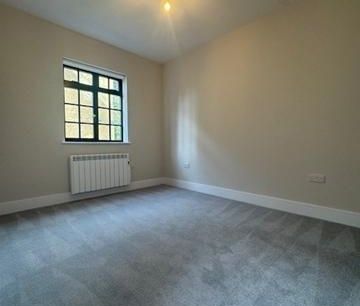 3 bedroom apartment to rent - Photo 4