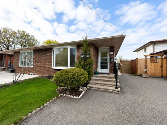 For Lease - 137 Bonham Boulevard, Mississauga, Ontario - Photo 1