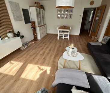 Gemütliche, helle 2-Zimmer-Wohnung in zentraler Lage mit vielen Ein... - Photo 3