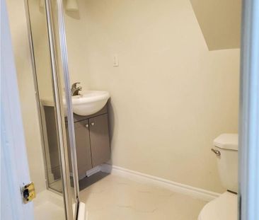 For Lease - 42 Rotherglen Court Unit# Lower, Brampton, Ontario - Photo 5