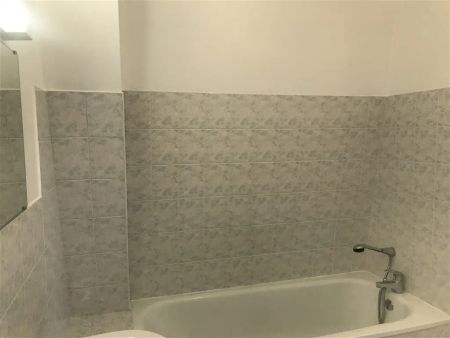 Location appartement 2 pièces - 38m² à Chateaugiron (35410) - Photo 4