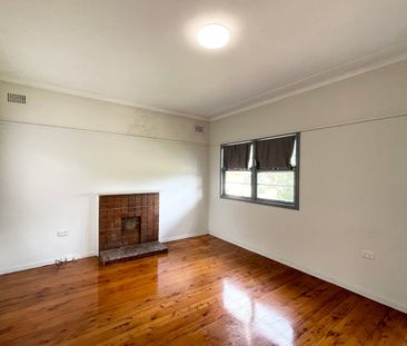 Spacious 4 Bedroom Home Featuring a Large Private Backyard - Photo 1