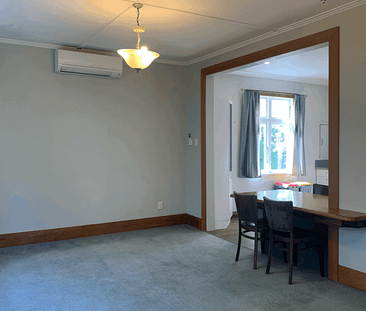 Charming 2BR Kelburn Home - Photo 4