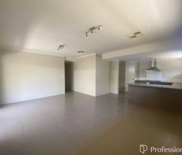 Piara Waters - Photo 1