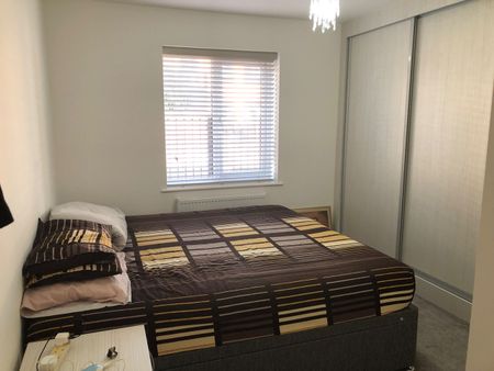 2 Bed Flat, Braid Court, LU2 - Photo 4