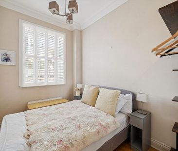 3 bedroom flat to rent - Photo 6
