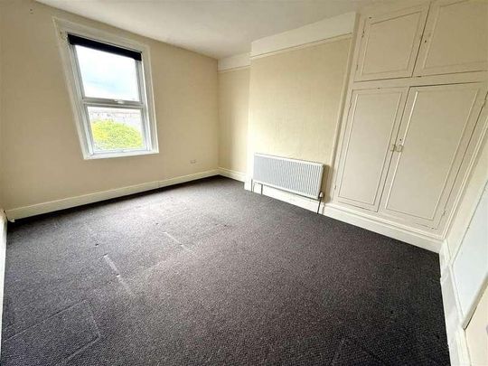 Barrs Court Road, Hereford, HR1 - Photo 1