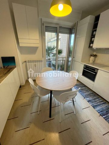 Trilocale via Vittorio Emanuele II 85, Centro, Bordighera - Photo 4