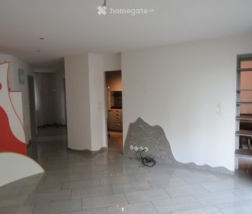 Charmante 3.5-Zimmer-Wohnung mit Gartenanteil und Veranda in Seenäh... - Photo 2