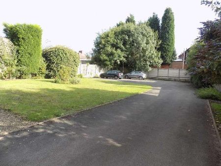 St. Marks Court, High Street, Pensnett, Brierley Hill, DY5 - Photo 5