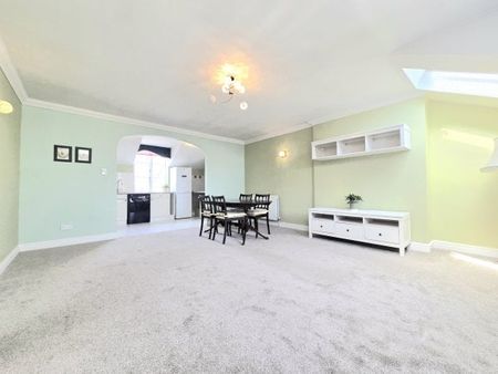 The Colonnades, Royal Gate - Photo 2