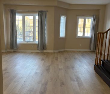 For Lease - 5 Freeland Hollow, Brampton, Ontario - Photo 1