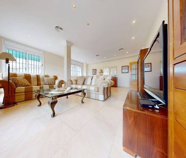 7 room luxury House for rent in Castelldefels, Catalonia - Photo 3